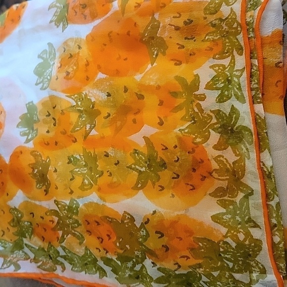 Vtg 1960s Vera Neumann Verasheer Silk Blend Orange Strawberries Long Scarf - Picture 3 of 5